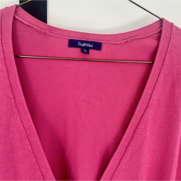 🎉2 for $15🎉 Dark Pink Reitmans Sweater - Picture 2 of 5